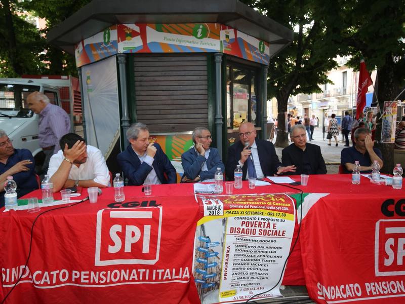 Oliverio all'iniziativa Spi Cgil su " Povertà e disagio sociale"