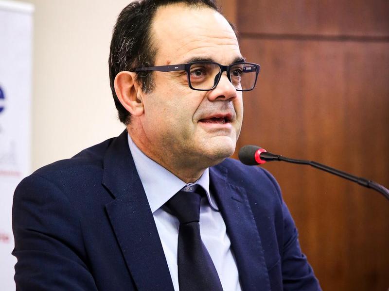 l'assessore Roberto Musmanno