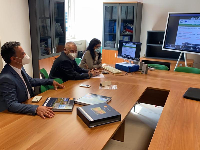 L'assessore De Caprio e il dirigente Aramini