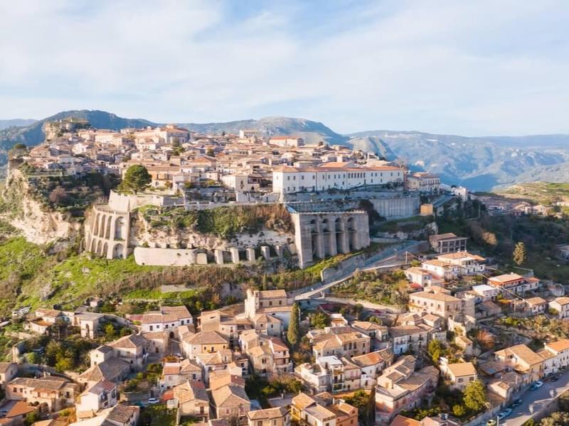 Pnrr: Occhiuto, a Gerace 20 mln Piano nazionale borghi