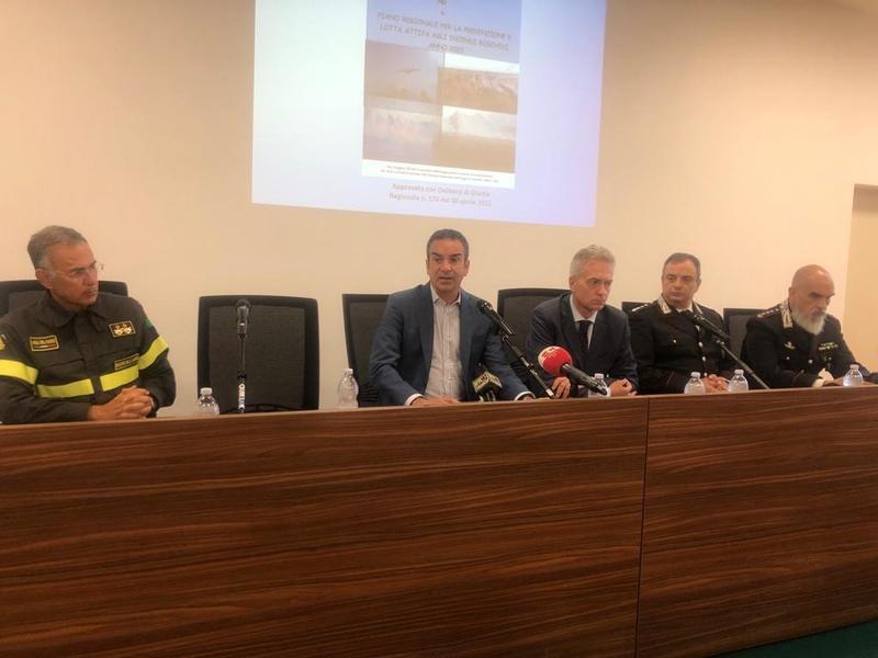 Presentato il Piano antincendi boschivo: un nuovo sistema di prevenzione, intervento e repression
